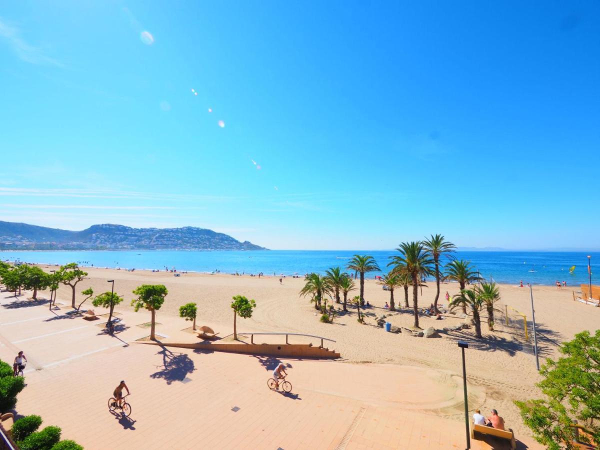 Apartment Platja De Roses-6 By Interhome Kültér fotó